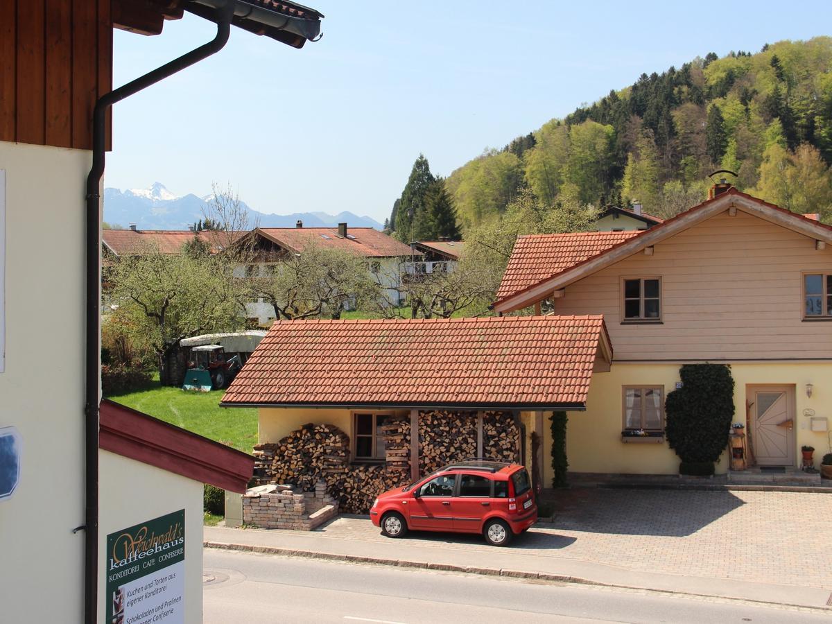 Gaestehaus Alpin - Inkl. Chiemgau-Karte Bergen  Bagian luar foto